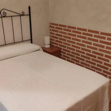 Banos De La Reina Con Piscina Climatizada *