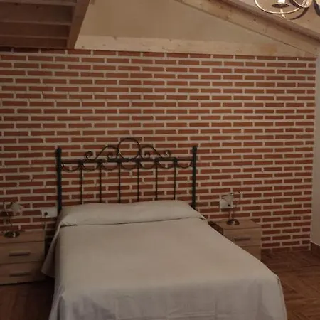 Banos De La Reina Con Piscina Climatizada Vega de Santa María