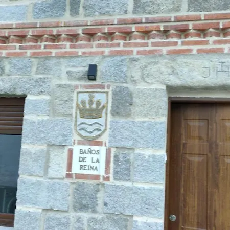 Banos De La Reina Con Piscina Climatizada Holiday home Vega de Santa Maria