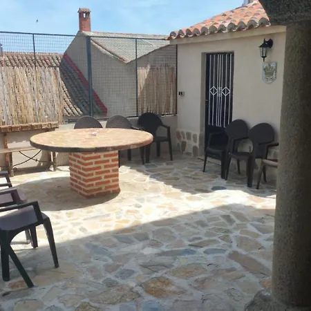 Banos De La Reina Con Piscina Climatizada