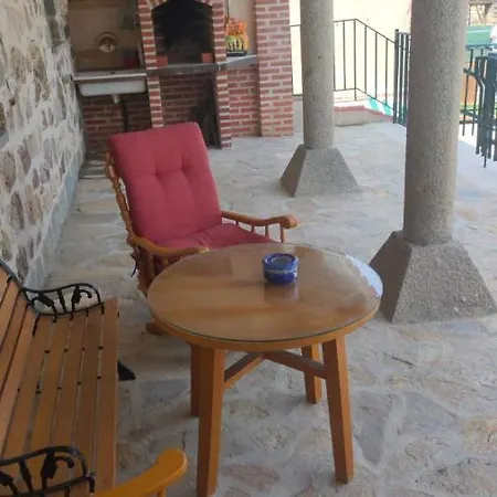 Banos De La Reina Con Piscina Climatizada *