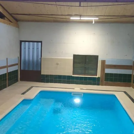 בית נופש Banos De La Reina Con Piscina Climatizada Vega de Santa María
