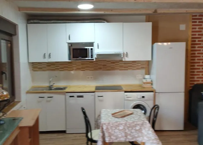 펜션 Banos De La Reina Con Piscina Climatizada 베가 드 산타 마리아