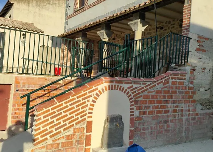 펜션 Banos De La Reina Con Piscina Climatizada 베가 드 산타 마리아