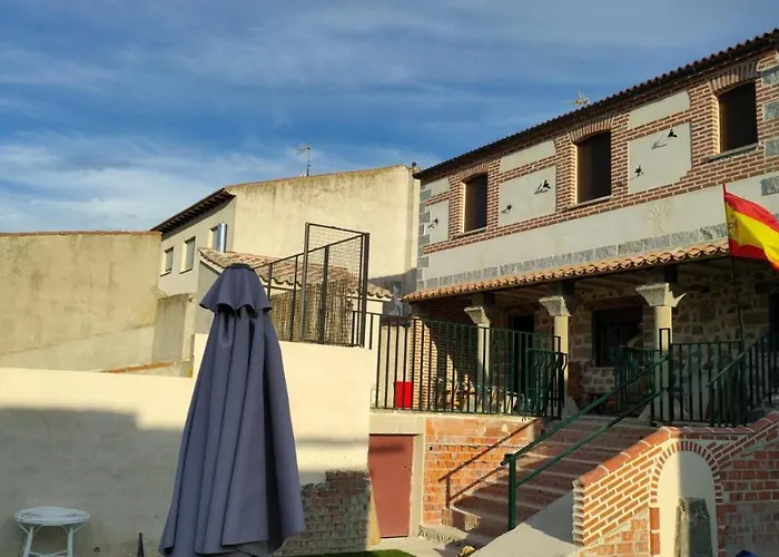 Banos De La Reina Con Piscina Climatizada 베가 드 산타 마리아