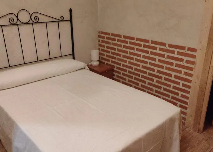 Banos De La Reina Con Piscina Climatizada *