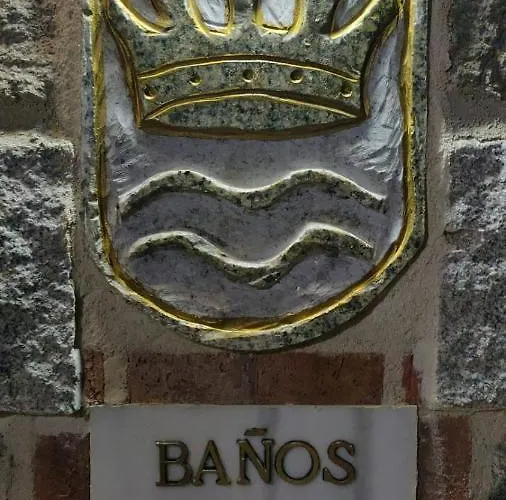 Banos De La Reina Con Piscina Climatizada *