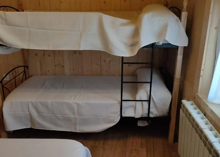 Banos De La Reina Con Piscina Climatizada 펜션 베가 드 산타 마리아