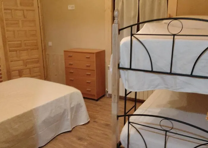 Banos De La Reina Con Piscina Climatizada *