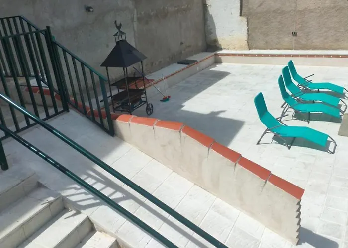 Banos De La Reina Con Piscina Climatizada * 베가 드 산타 마리아