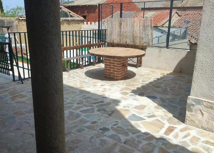 Banos De La Reina Con Piscina Climatizada 펜션 베가 드 산타 마리아