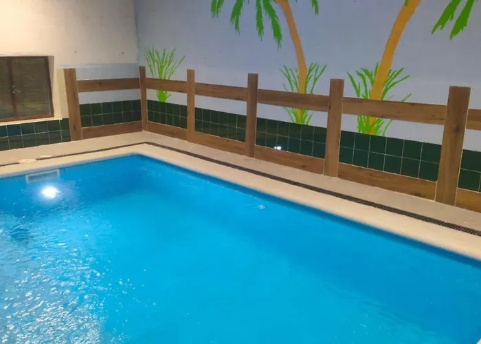 Banos De La Reina Con Piscina Climatizada 펜션 베가 드 산타 마리아